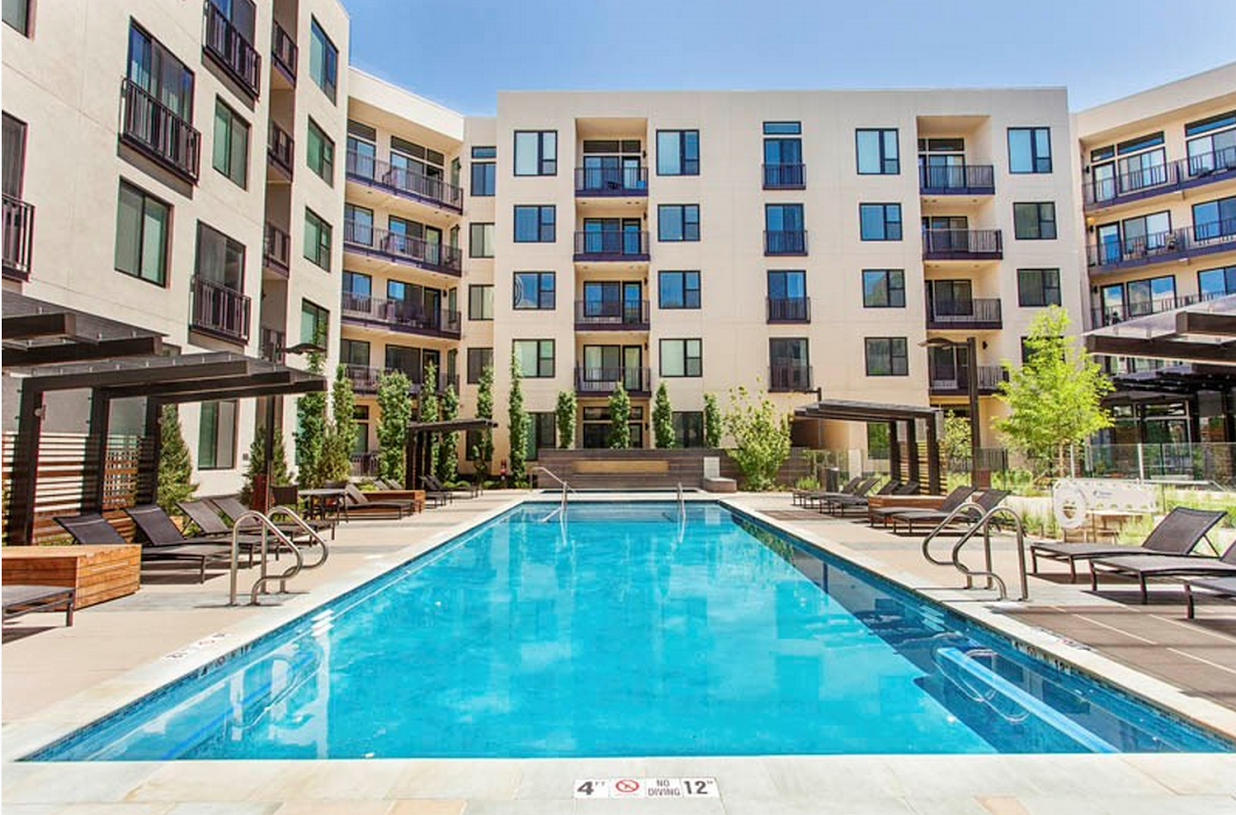 420-friendly-lofts-pool-view
