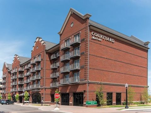 Courtyard by Marriott - Holland Downtown