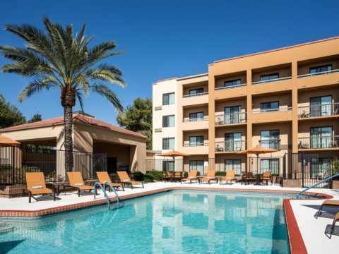 Courtyard by Marriott Phoenix Airport