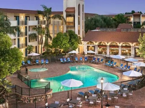 Embassy Suites - Scottsdale Resort