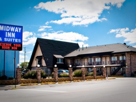 Midway Inn & Suites - Oak Lawn